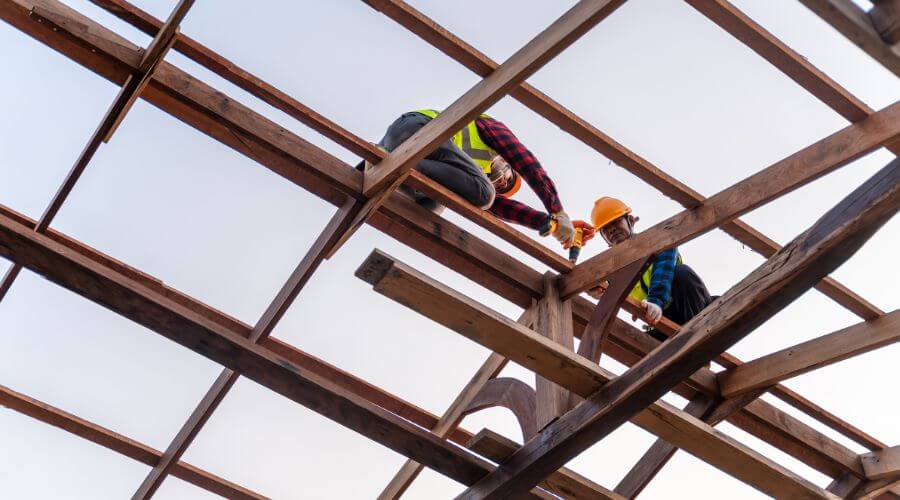 Professional gutter cleaning services in Richmond, MO